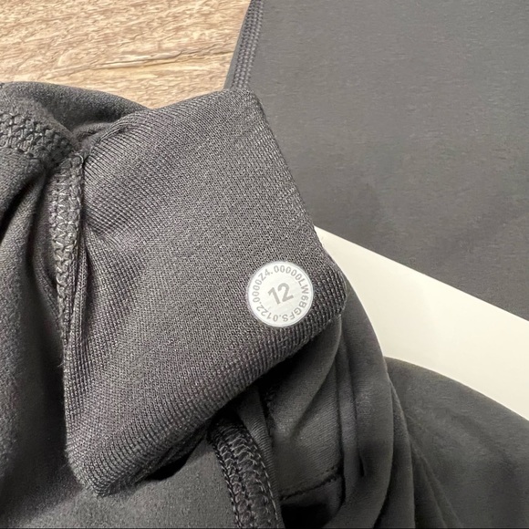 Lululemon Align High Rise Crop 21” size 12 Graphite Grey GGRE - Picture 7 of 10
